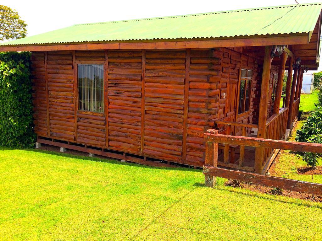 Grandpas Hotel & Restaurante Cartago Quarto foto