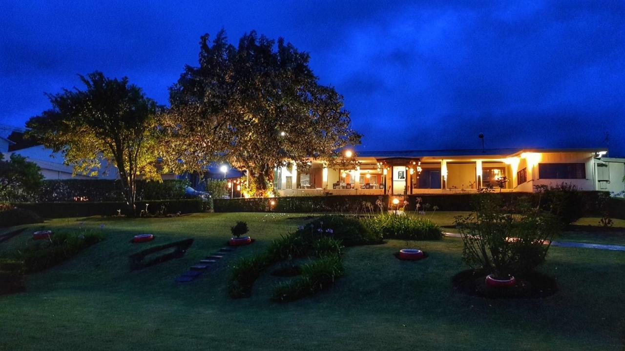 Grandpas Hotel & Restaurante Cartago Exterior foto